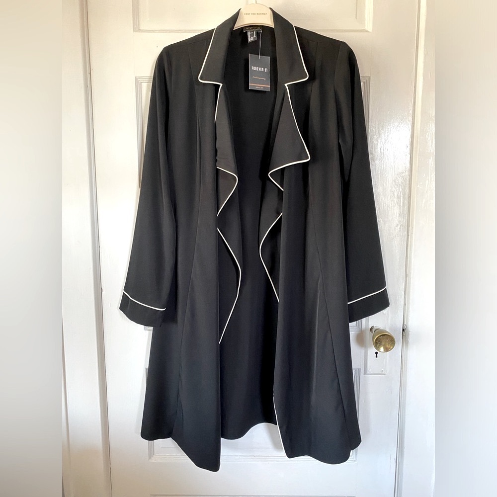 F21 Belted Robe, Black with White Piping. New with tags.
